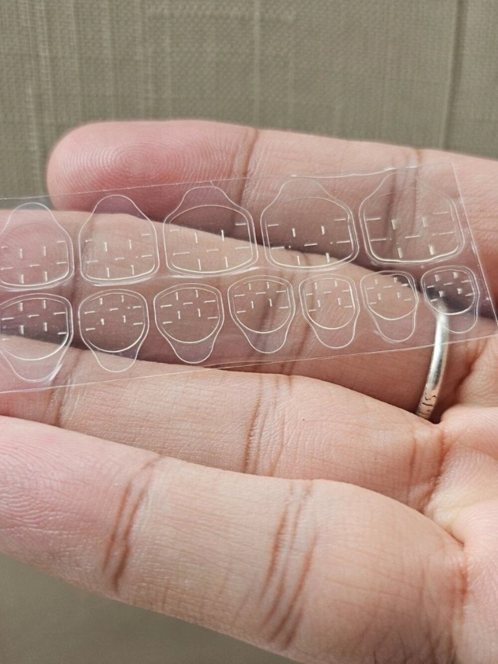 Cinnamoroll Girls Nails Press On Nails 12 PCS Multi Color Nail In a box Unbrand - Picture 2 of 9